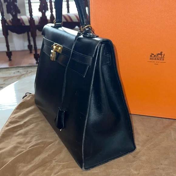 Hermes Kelly Sellier 35 in Black Box leather - Picture 6 of 16